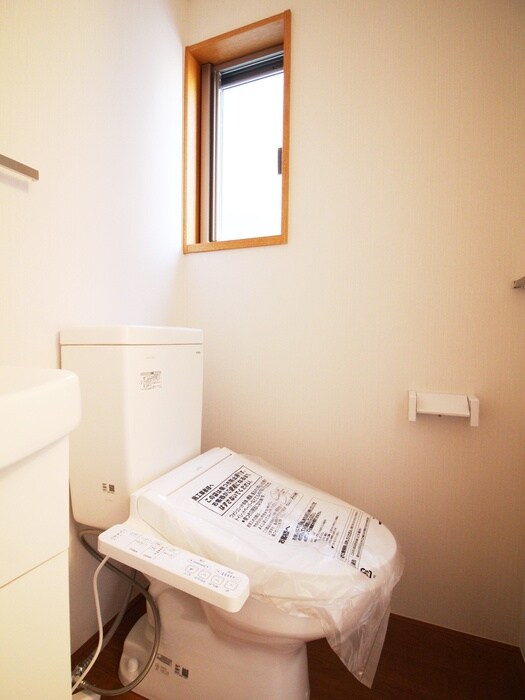 物件内観写真13　(トイレ)