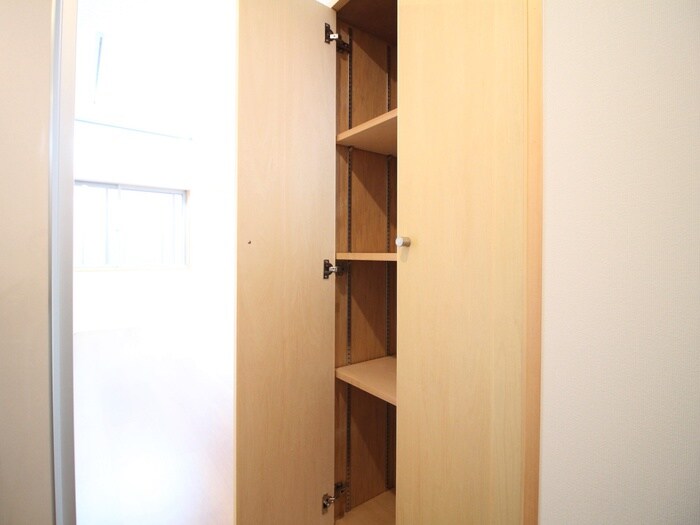 物件内観写真19　(収納)