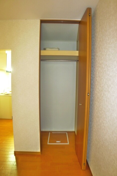 物件内観写真12　(収納)