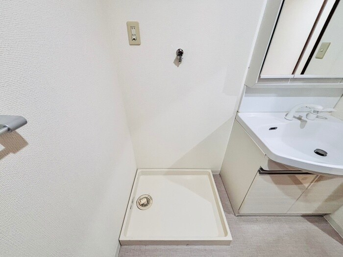 物件内観写真14　(洗濯機置場)