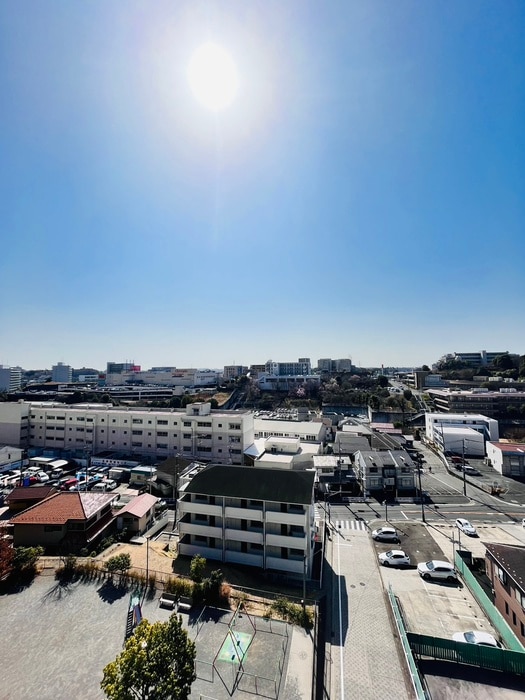 物件内観写真16　(室内からの展望)