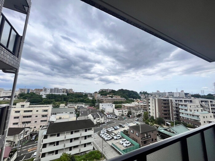 物件内観写真16　(室内からの展望)