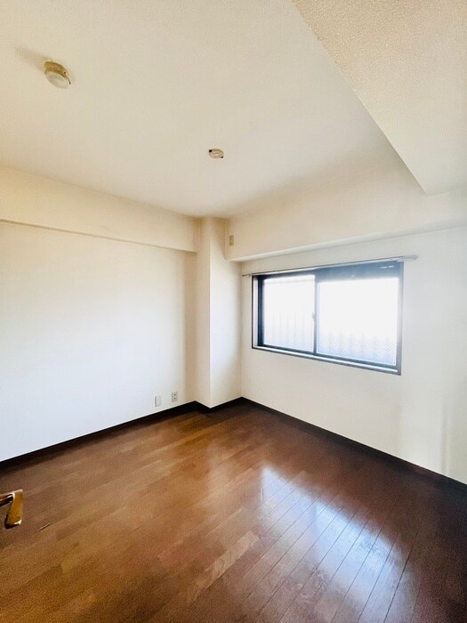 物件内観写真18　(居室)