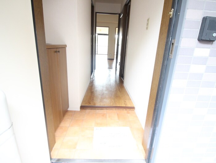 物件内観写真22　(玄関)