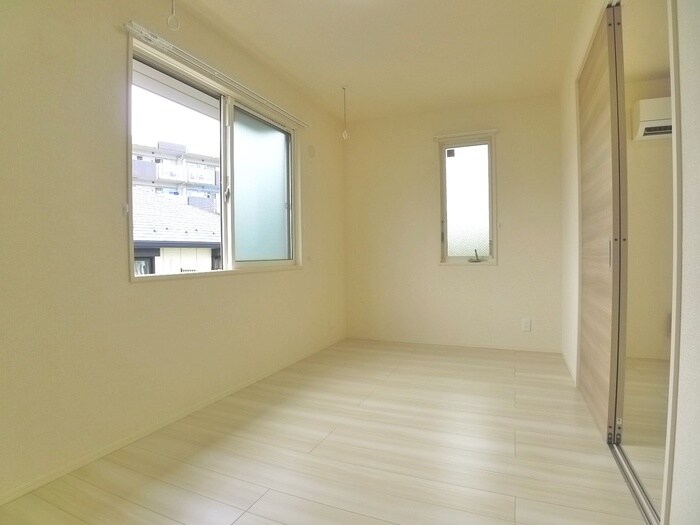 物件内観写真17　(居室)