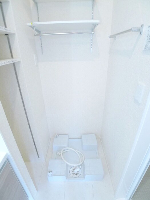 物件内観写真19　(洗濯機置場)