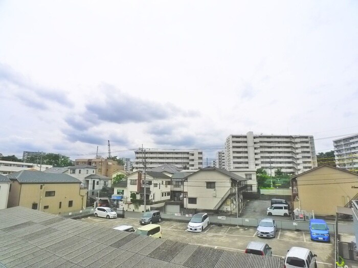 物件内観写真22　(室内からの展望)