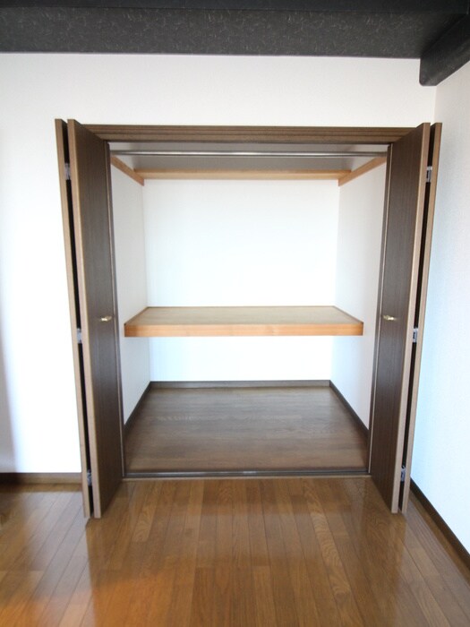 物件内観写真15　(収納)