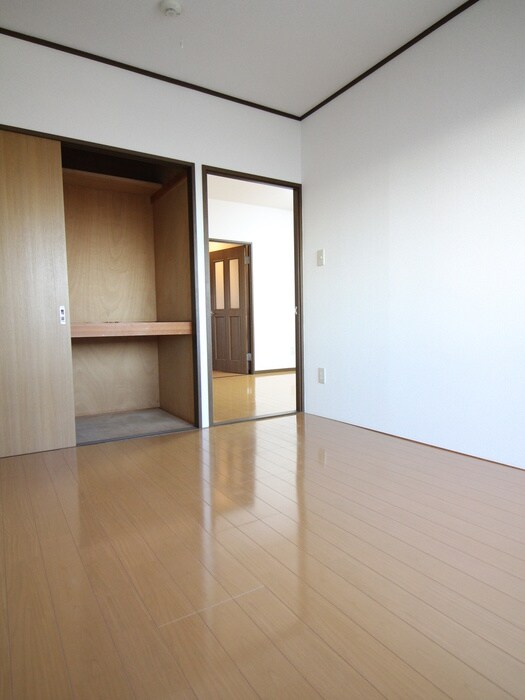 物件内観写真22　(居室)