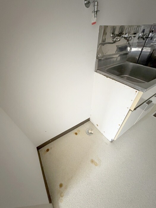 物件内観写真17　(洗濯機置場)