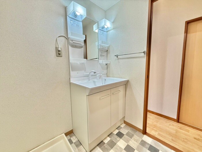 物件内観写真13　(洗面)