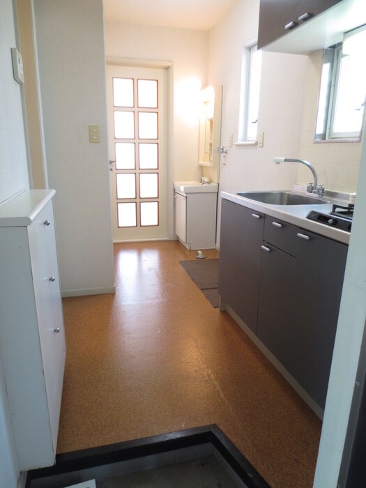 物件内観写真15　(廊下)