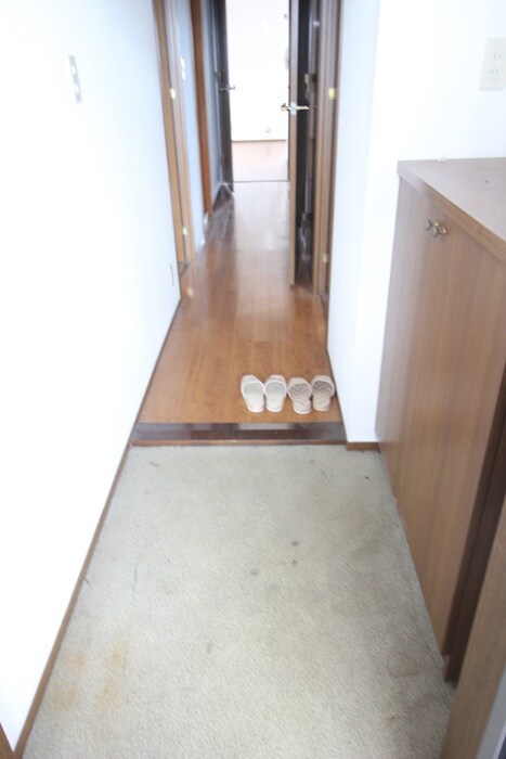 物件内観写真15　(玄関)