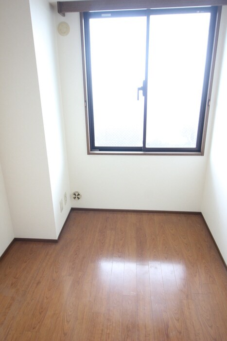 物件内観写真17　(居室)