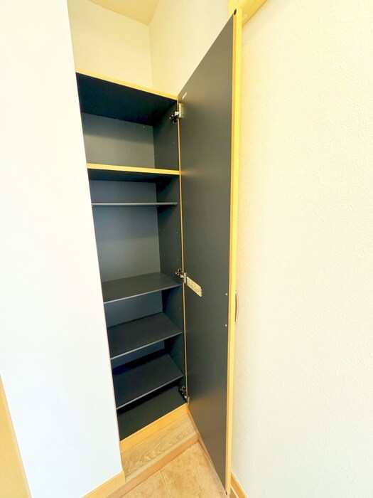 物件内観写真15　(靴箱)