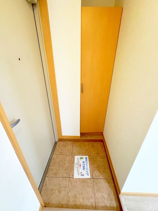 物件内観写真19　(玄関)