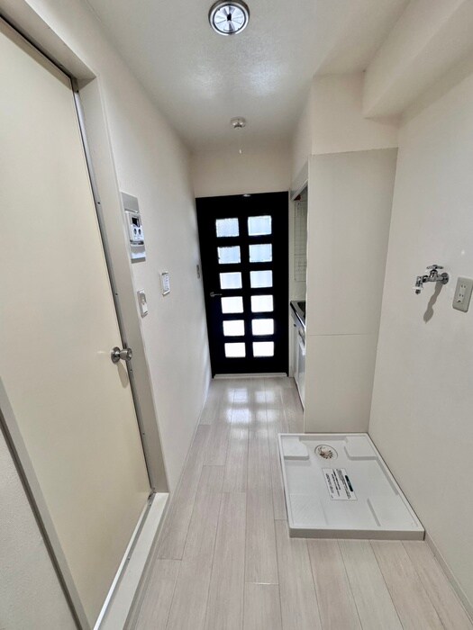 物件内観写真16　(廊下)