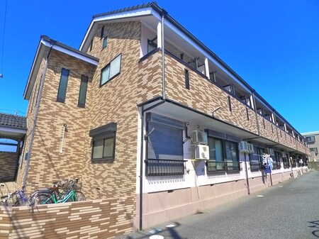 サン．ヒガシノ外観写真