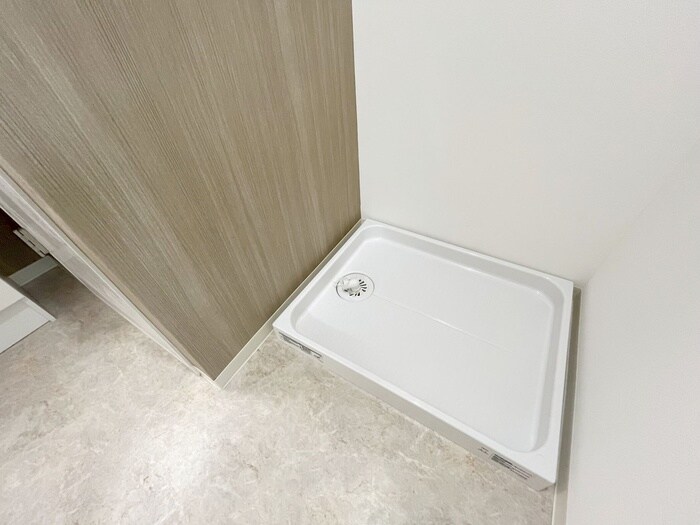 物件内観写真18　(洗濯機置場)