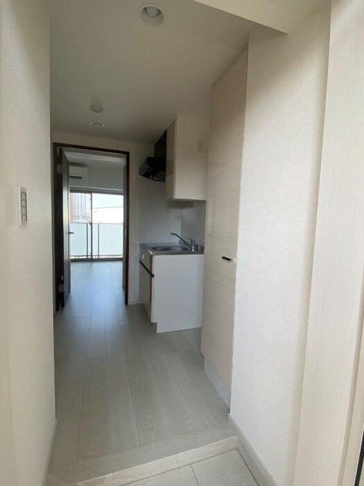 物件内観写真14　(廊下)