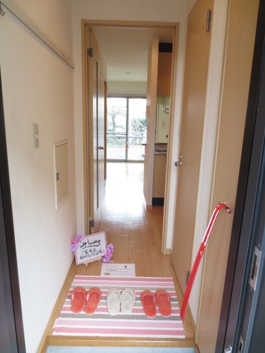 物件内観写真14　(玄関)