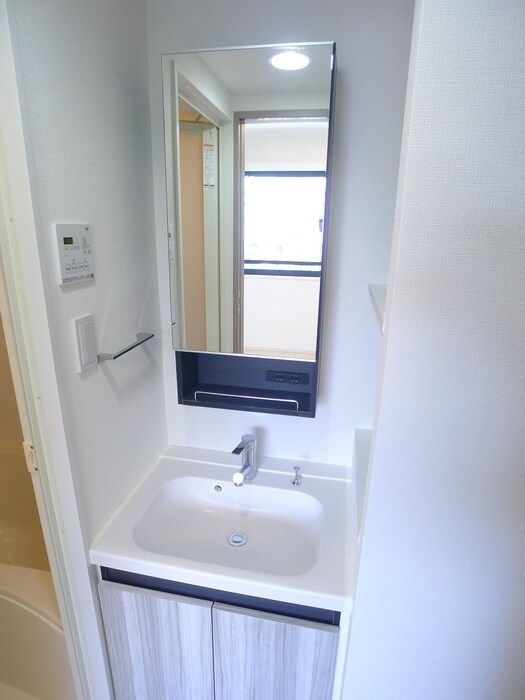 物件内観写真10　(洗面)