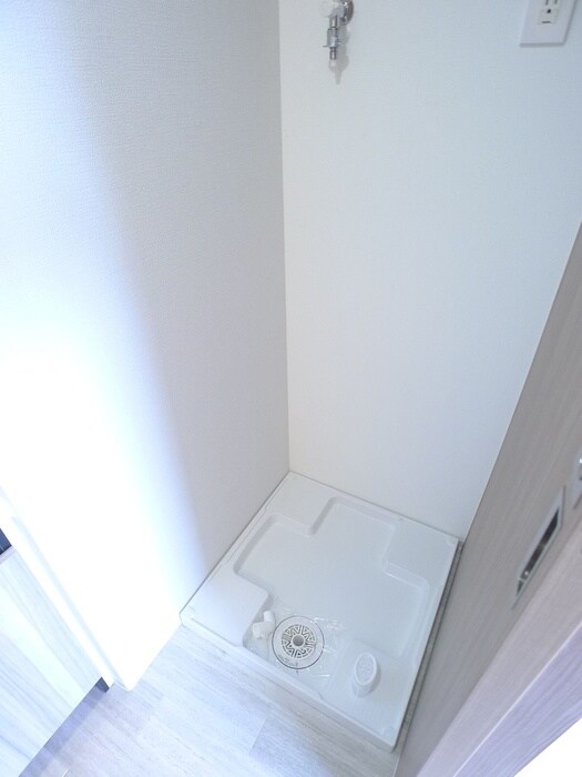 物件内観写真11　(洗濯機置場)