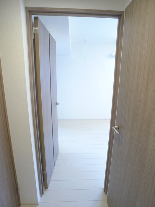 物件内観写真18　(廊下)