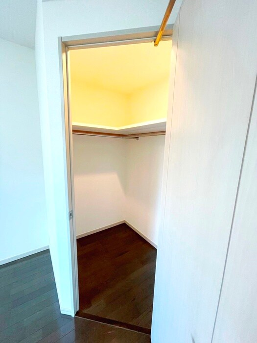 物件内観写真12　(収納)