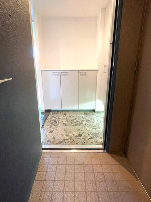 物件内観写真21　(玄関)