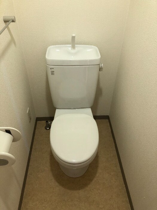 物件内観写真12　(トイレ)