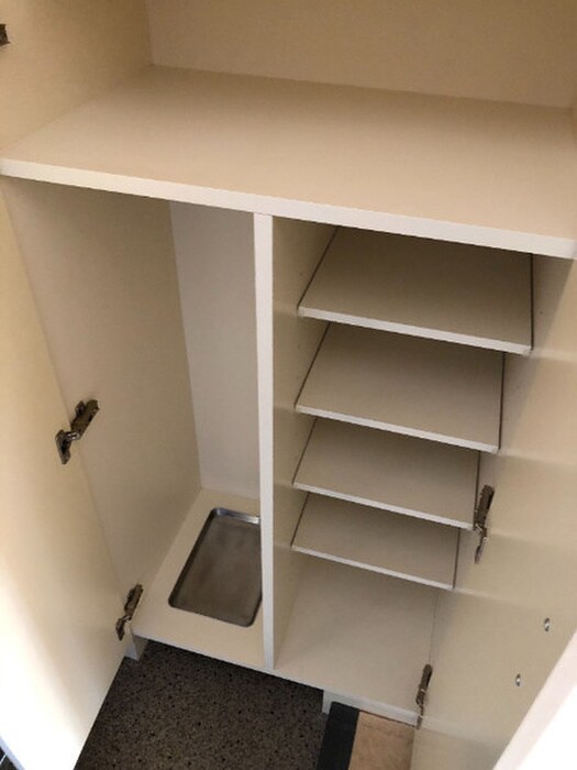 物件内観写真14　(靴箱)