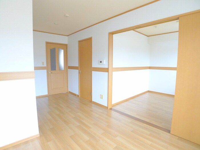 物件内観写真8　(居室)