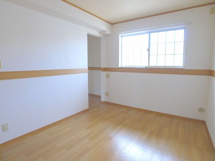 物件内観写真9　(居室)