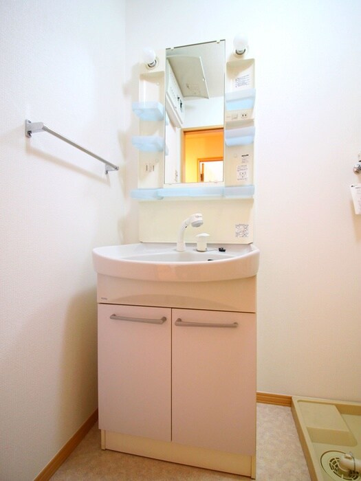 物件内観写真12　(洗面)