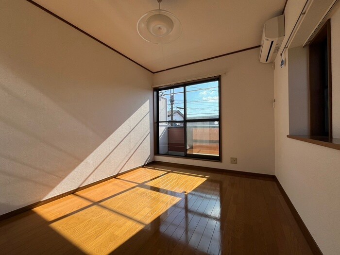 物件内観写真6　(居室)