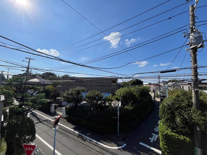 物件内観写真10　(室内からの展望)