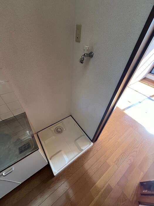 物件内観写真20　(洗濯機置場)