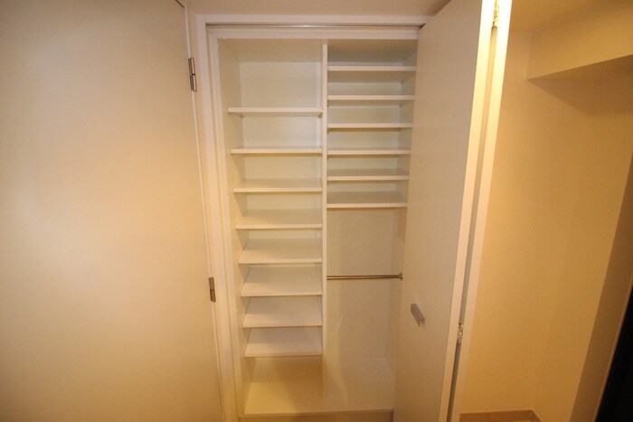 物件内観写真14　(靴箱)