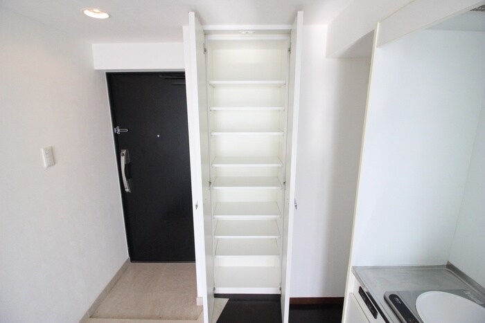 物件内観写真18　(靴箱)