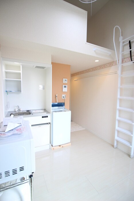 物件内観写真8　(居室)