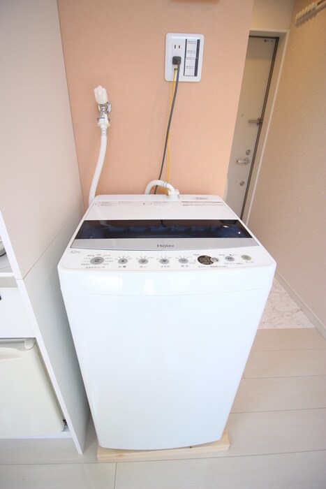 物件内観写真14　(洗濯機置場)