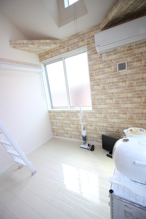 物件内観写真16　(居室)