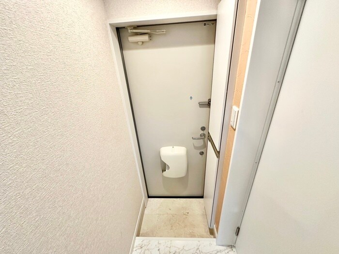 物件内観写真21　(玄関)