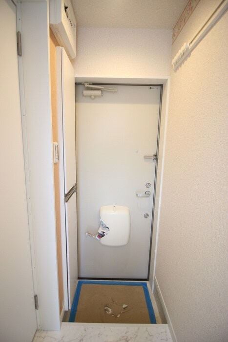 物件内観写真21　(玄関)