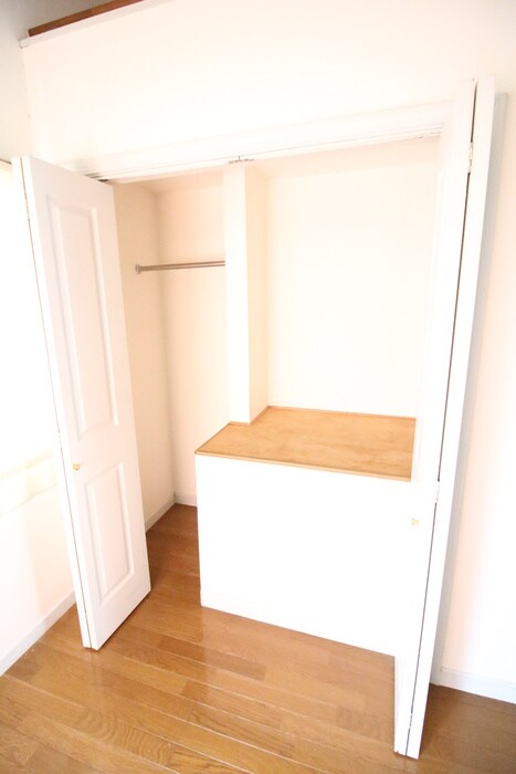 物件内観写真16　(収納)