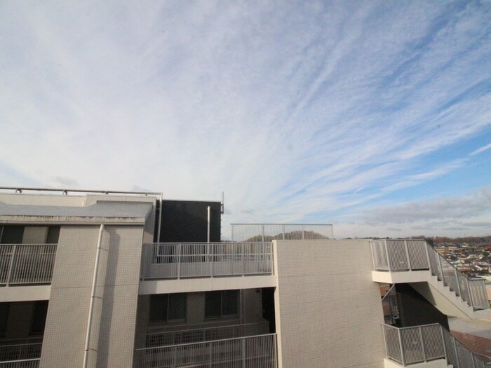 物件内観写真22　(室内からの展望)