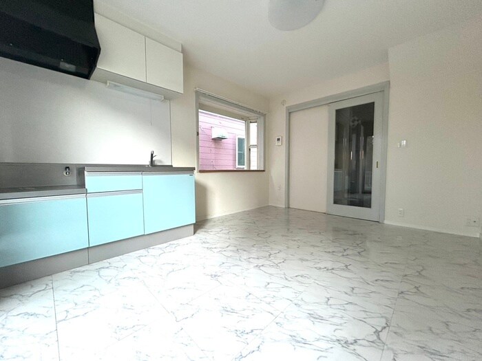 物件内観写真4　(居室)