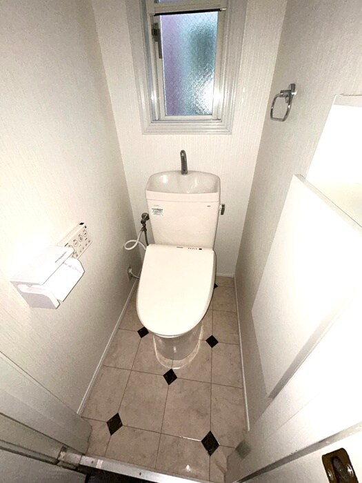 物件内観写真13　(トイレ)