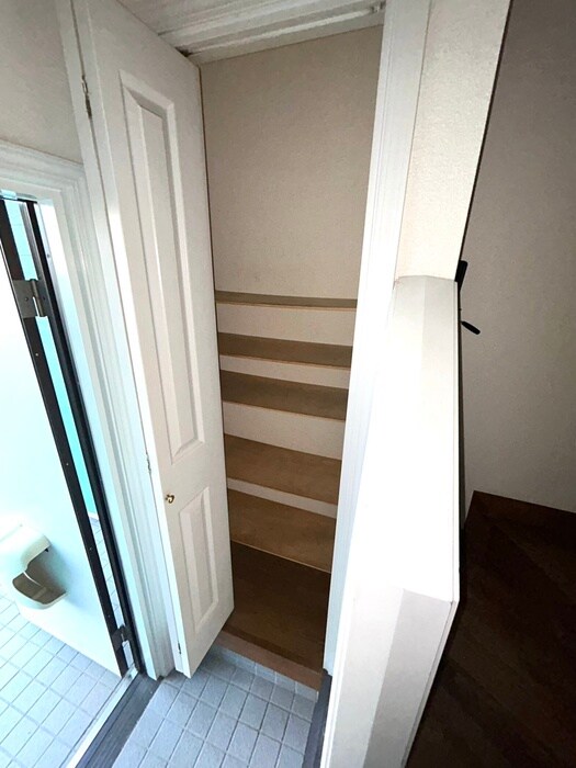 物件内観写真15　(靴箱)